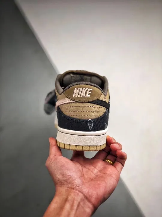 Travis Scott x Nike SB Dunk Low Black/Parachute Beige-Petra Brown