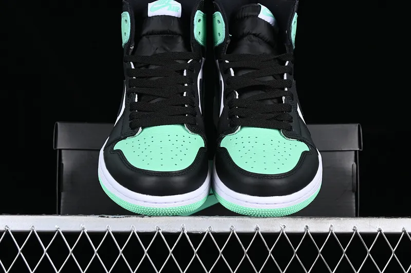 Jordan 1 Retro High OG Green Glow