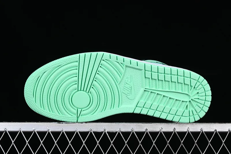 Jordan 1 Retro High OG Green Glow