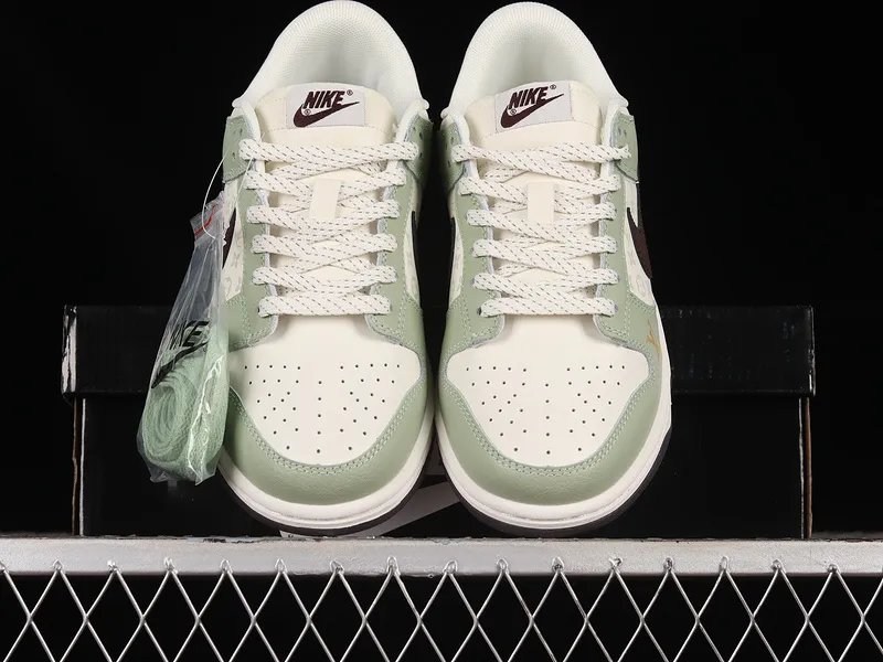 Nike SB Dunk Low x Louis Vuitton Green White