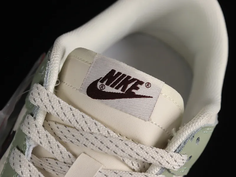 Nike SB Dunk Low x Louis Vuitton Green White