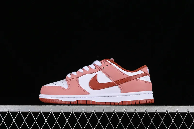 Dunk Low Sb Red Stardust Red Stardust/rugged Orange/white