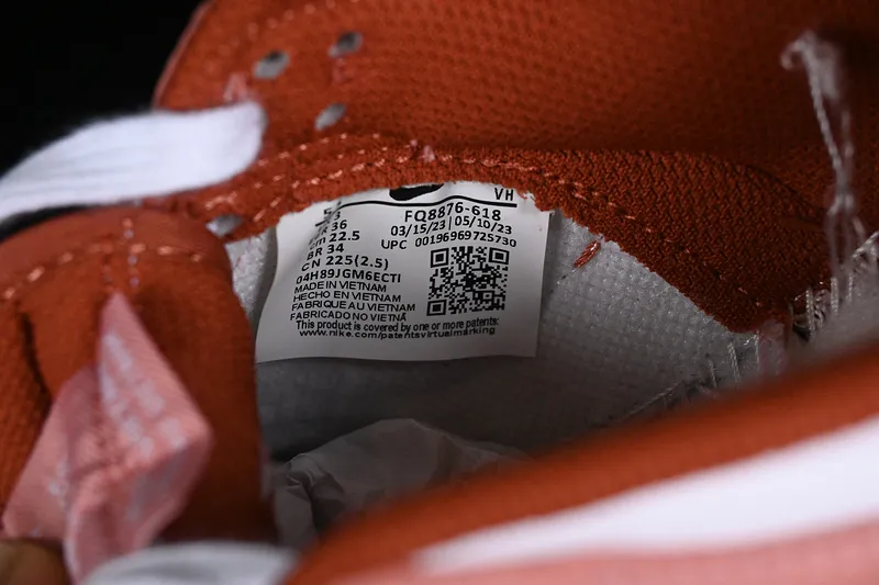 Dunk Low Sb Red Stardust Red Stardust/rugged Orange/white