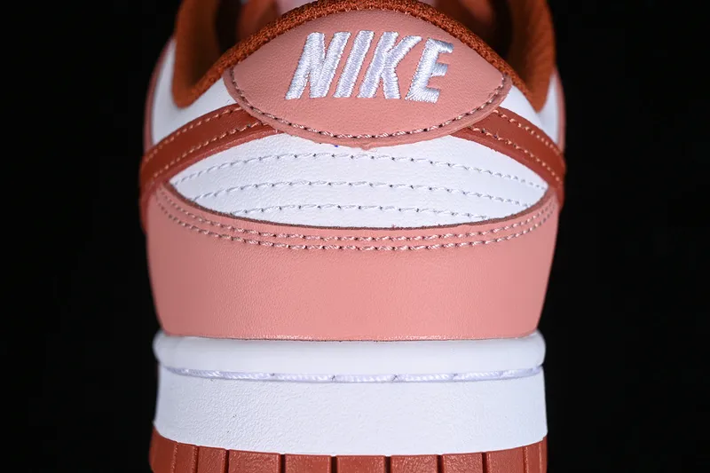 Dunk Low Sb Red Stardust Red Stardust/rugged Orange/white