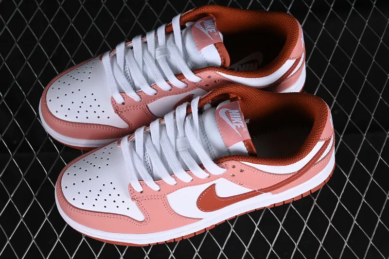 Dunk Low Sb Red Stardust Red Stardust/rugged Orange/white