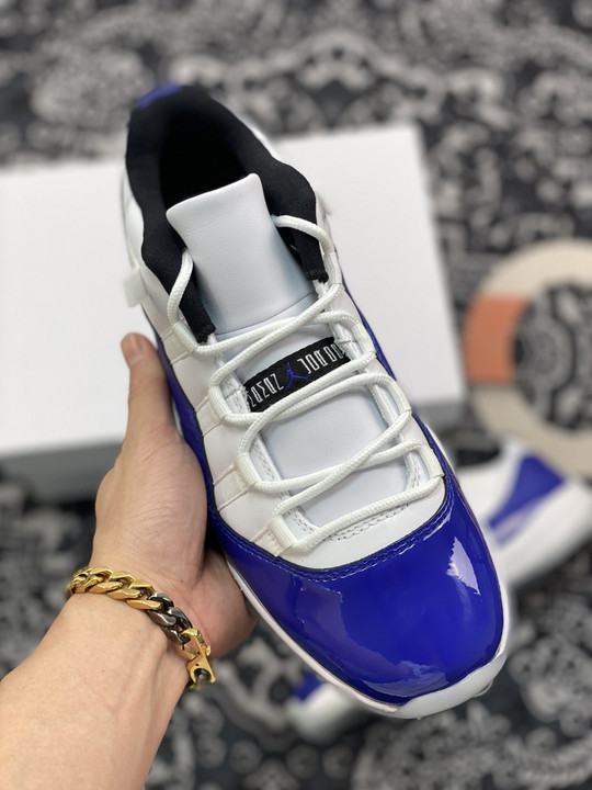 Air jordan 11 low white/black-concord