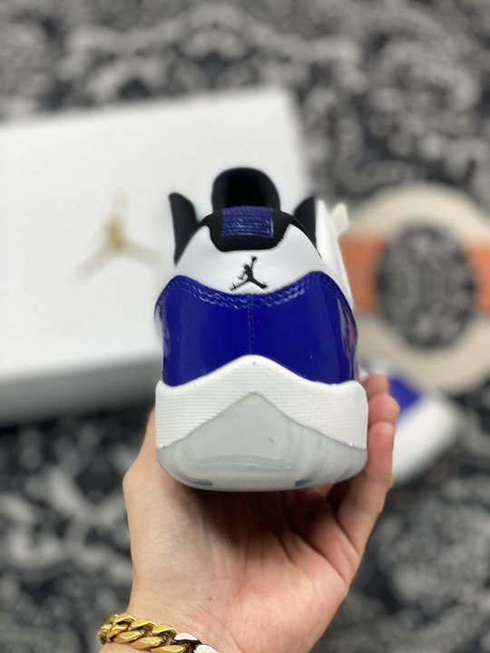 Air jordan 11 low white/black-concord