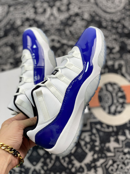 Air jordan 11 low white/black-concord