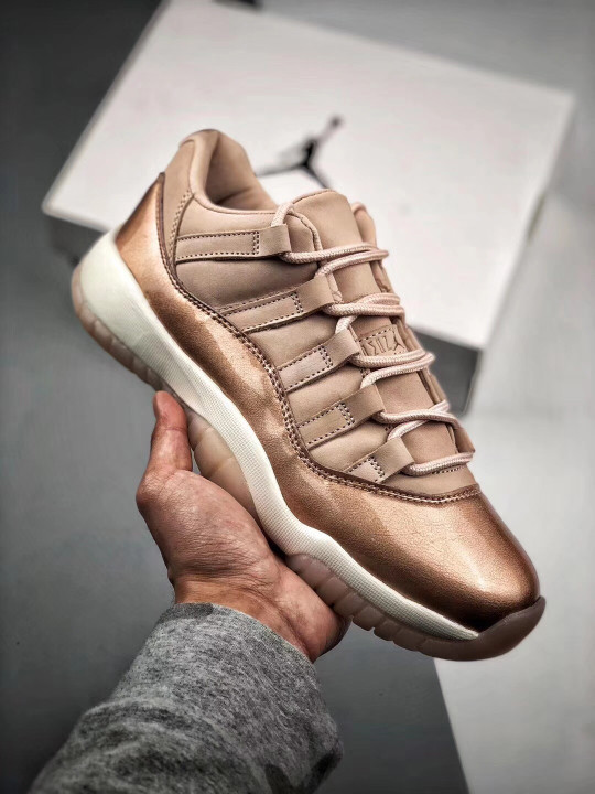 Air jordan 11 low wmns ” rose gold” ah7860-105