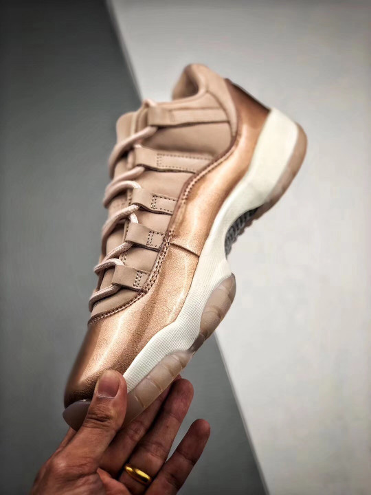 Air jordan 11 low wmns ” rose gold” ah7860-105