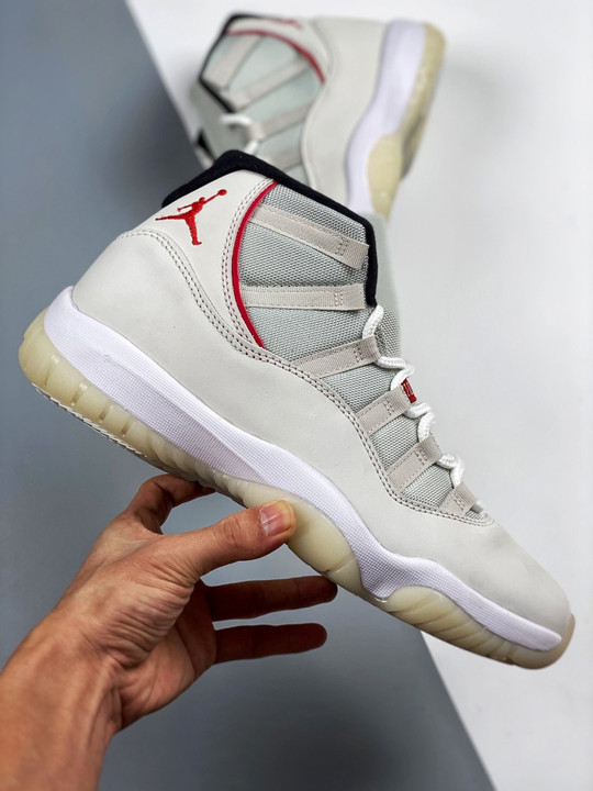 Air jordan 11 platinum tint/sail-university red