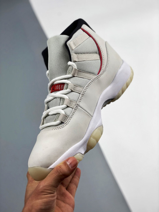 Air jordan 11 platinum tint/sail-university red
