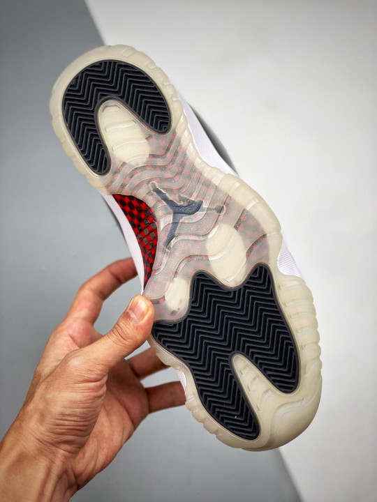 Air jordan 11 retro “72-10” black/gym red-white 378037-002