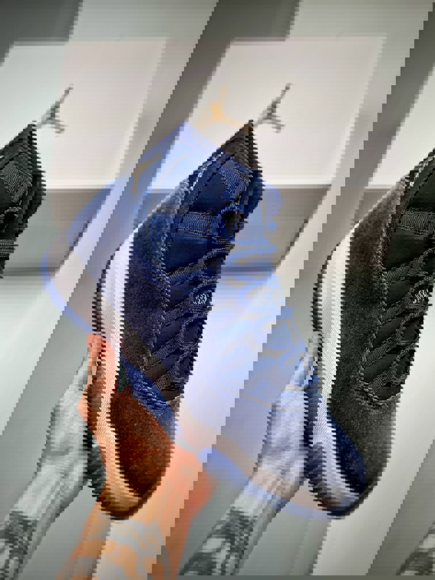 Air jordan 11 velvet midnight navy/metallic silver-white ar0715-441