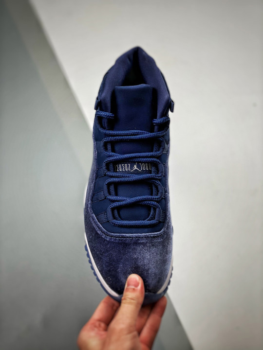 Air jordan 11 velvet midnight navy/metallic silver-white ar0715-441
