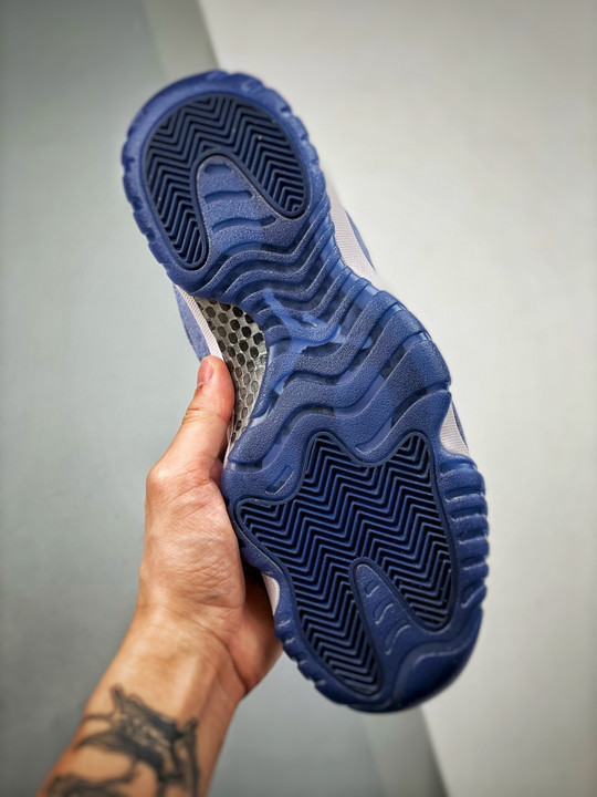 Air jordan 11 velvet midnight navy/metallic silver-white ar0715-441