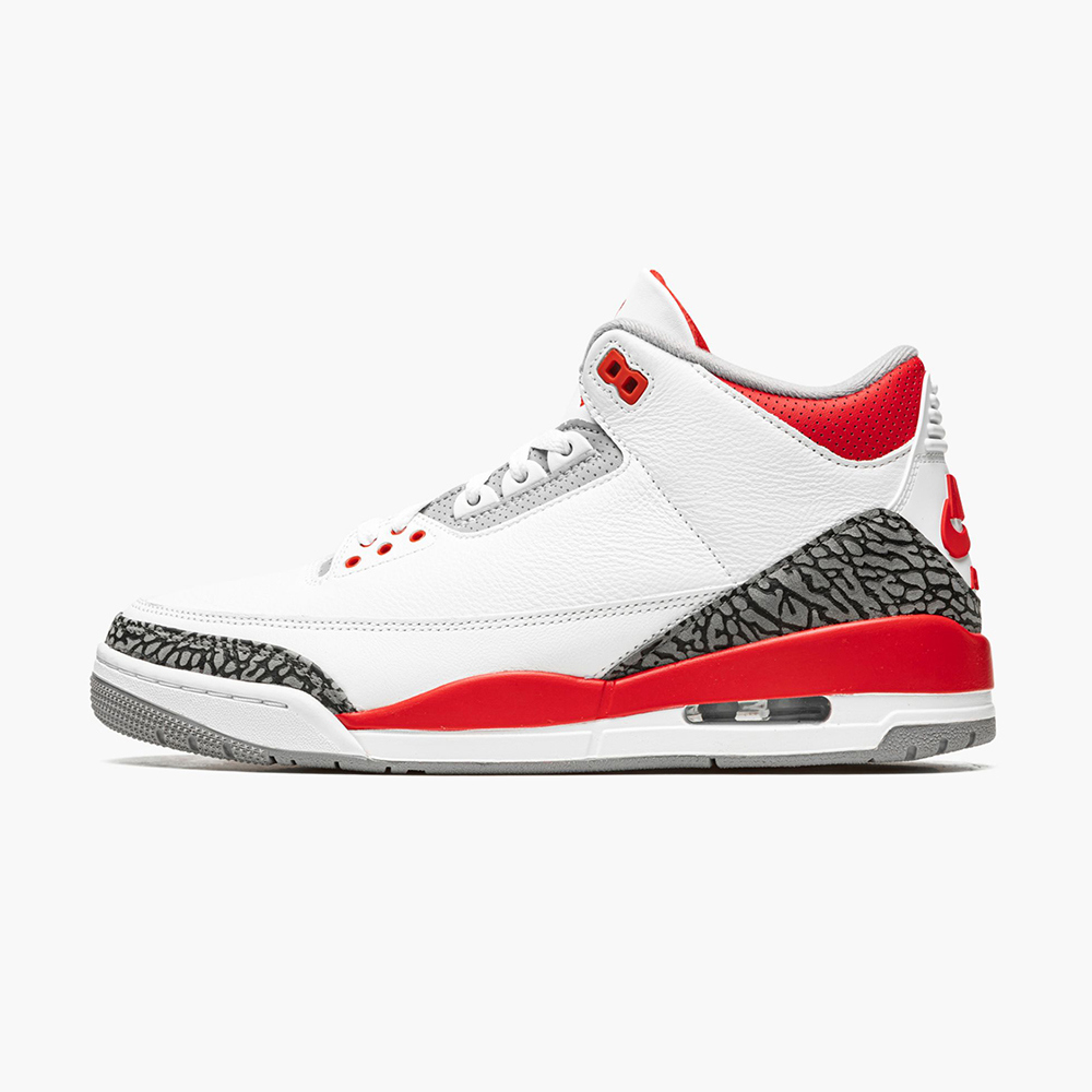 Air jordan 3 retro og “fire red 2022”