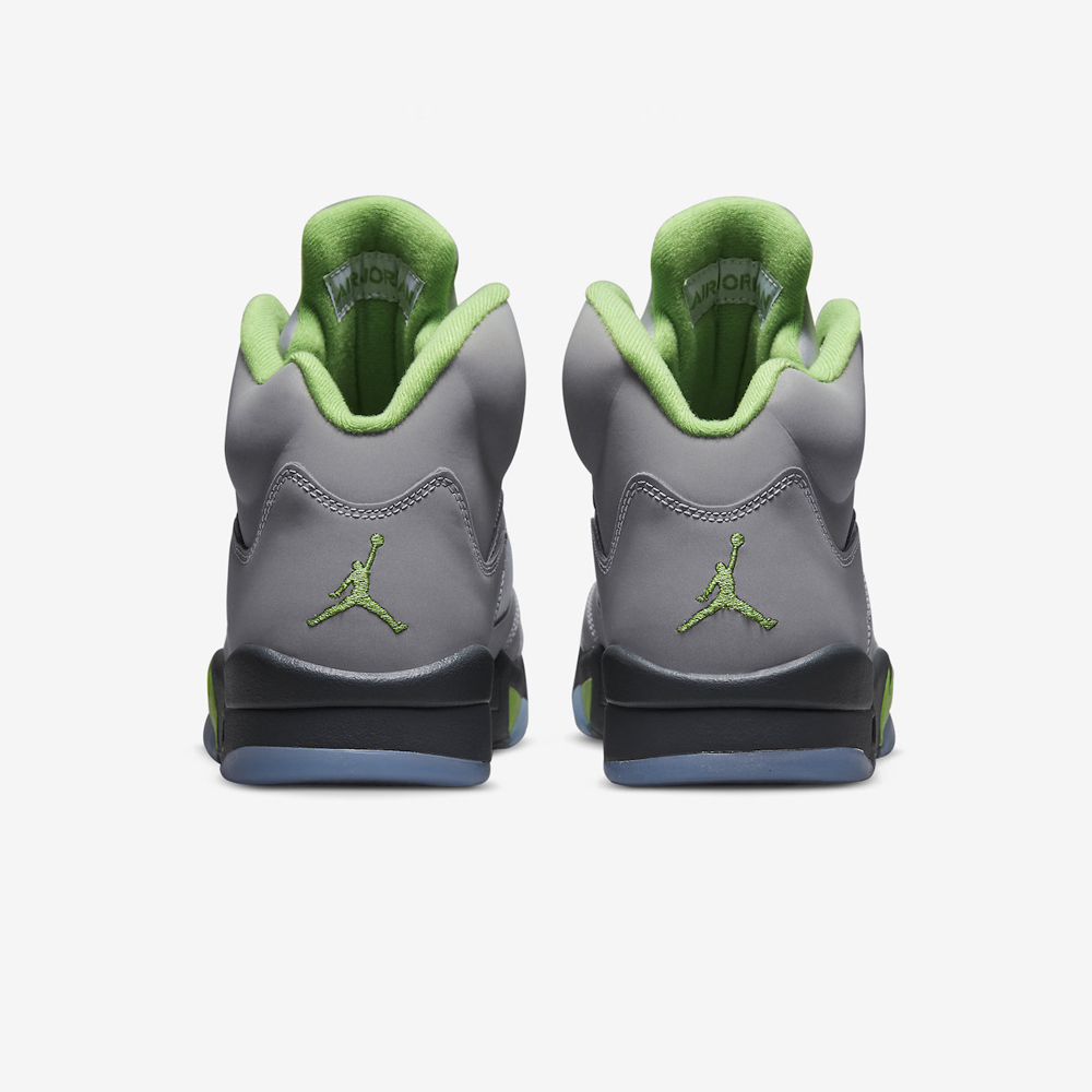 Air jordan 5 retro”green bean 2022″
