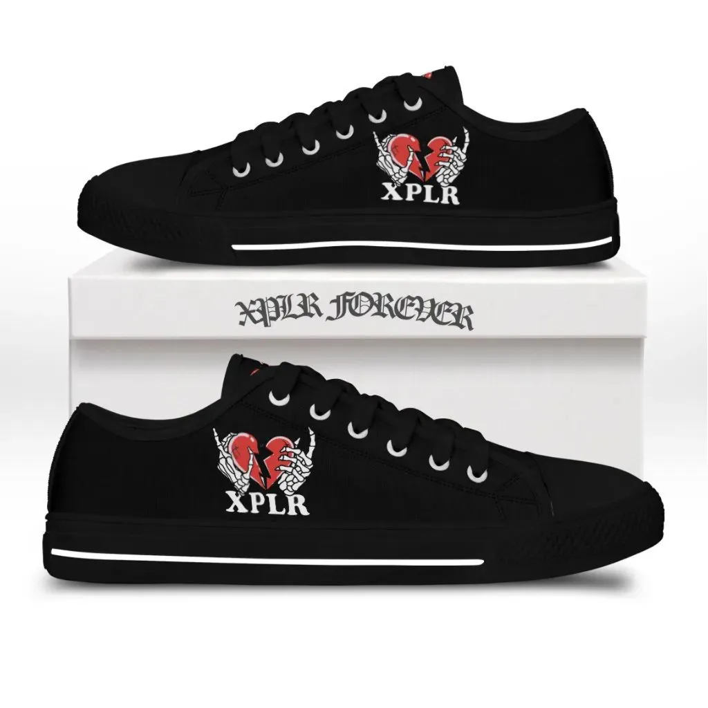 Heartbreak low top canvas shoes
