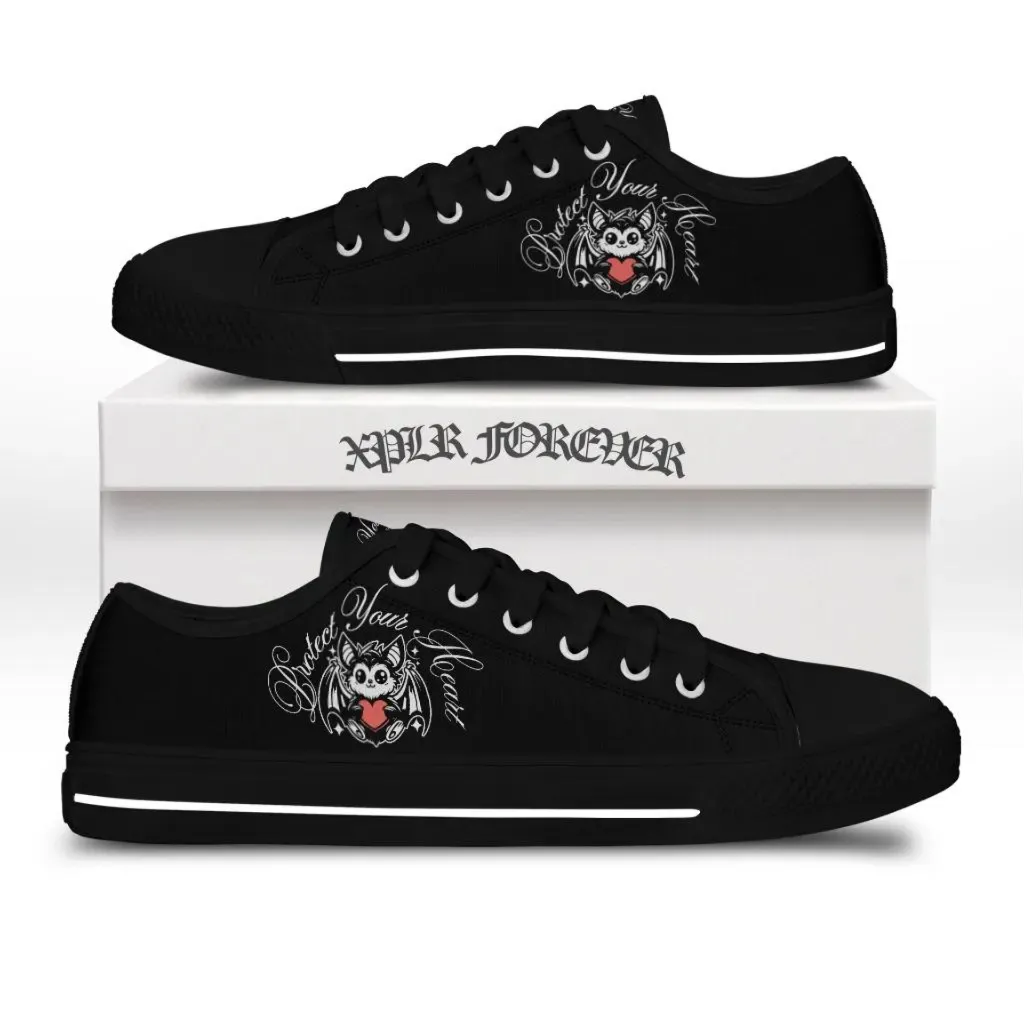 Pyh low top canvas shoes