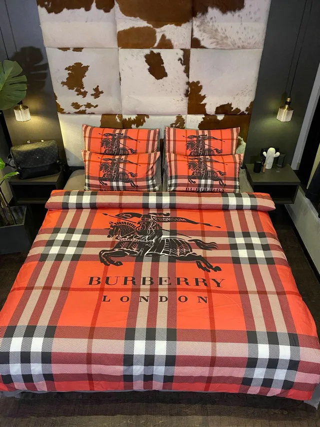 Burberry Bedding Orange Luxury Bedding Sets Quilt Sets Duvet Cover Luxury Brand Bedroom Sets Bedding
