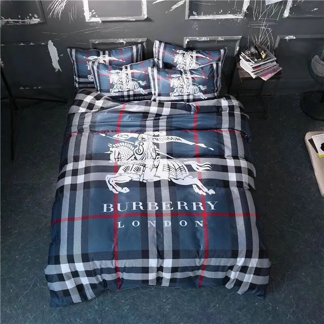 Burberry New Bedding Luxury Bedding Sets Quilt Sets Duvet Cover Luxury Brand Bedroom Sets Bedding