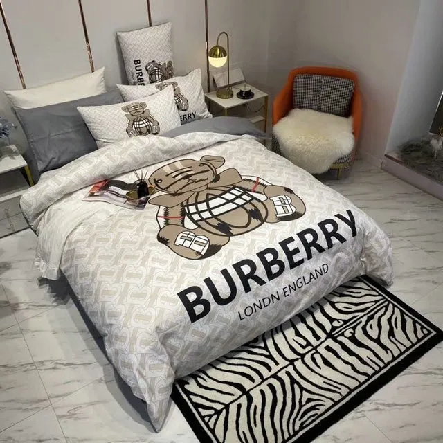 Burberry Bear Luxury Brand Bedding Set Bedspread Duvet Cover Set Home Decor