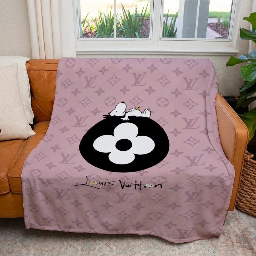Louis Vuitton Snoopy Pinky Luxury Brand Premium Blanket Fleece Home Decor