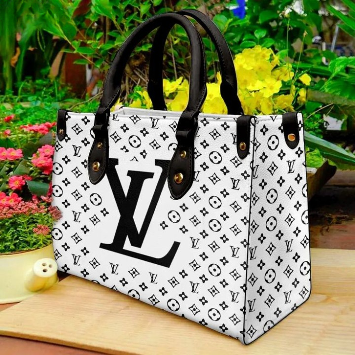 Louis Vuitton LV White Luxury Brand Women Small Handbag Premium Accessories For Beauty