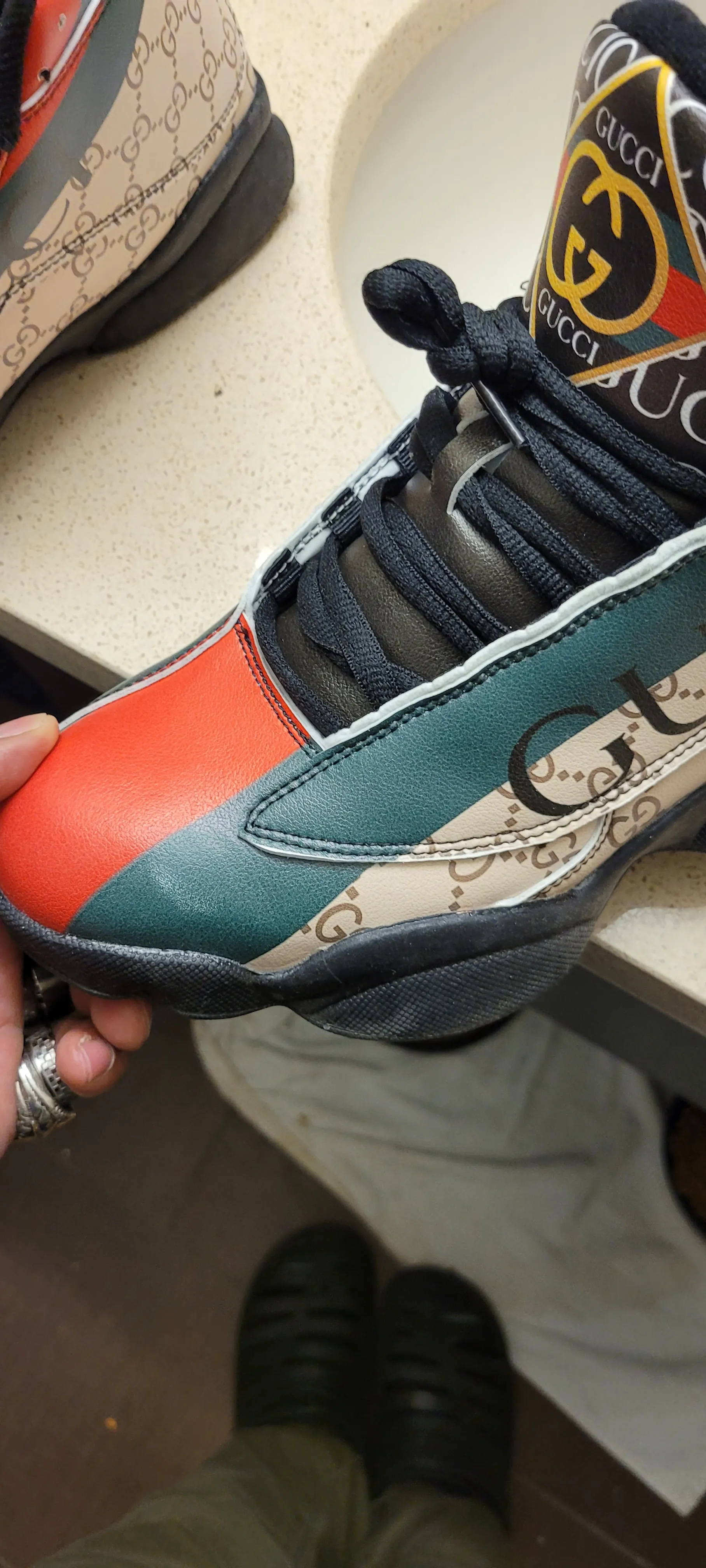 Review images Gucci Red Pattern Luxury Brand Fashion Shorts For Men