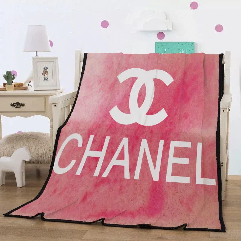 
                chanel white logo fashion luxury brand blanket fleece comfortable blanket
            