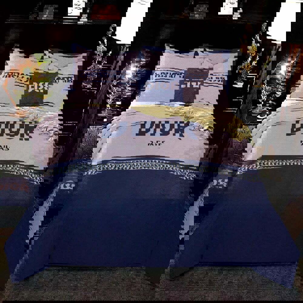 Luxury brand fashion bedding set premium duvet cover special gift home decor 331