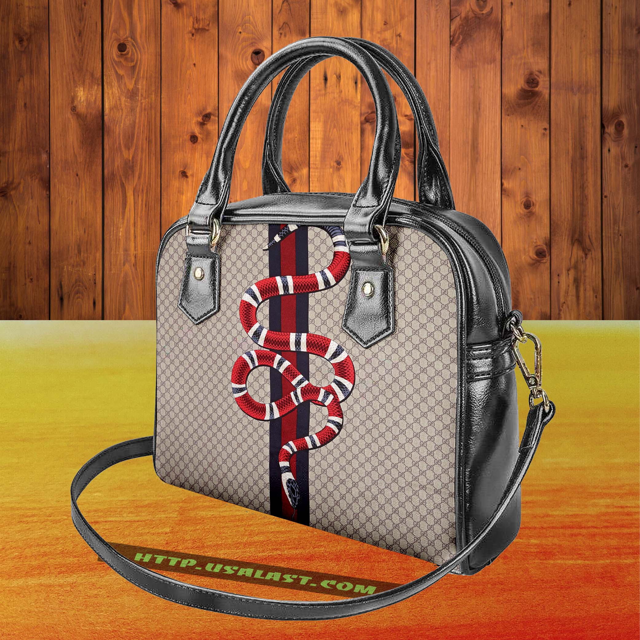 Gucci logo luxury brand shoulder handbag v60 luxury