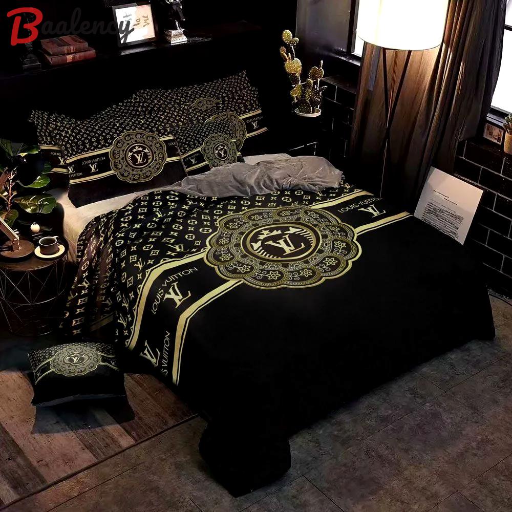 Louis vuitton black gold luxury brand high-end bedding set lv home decorations Bedding Sets