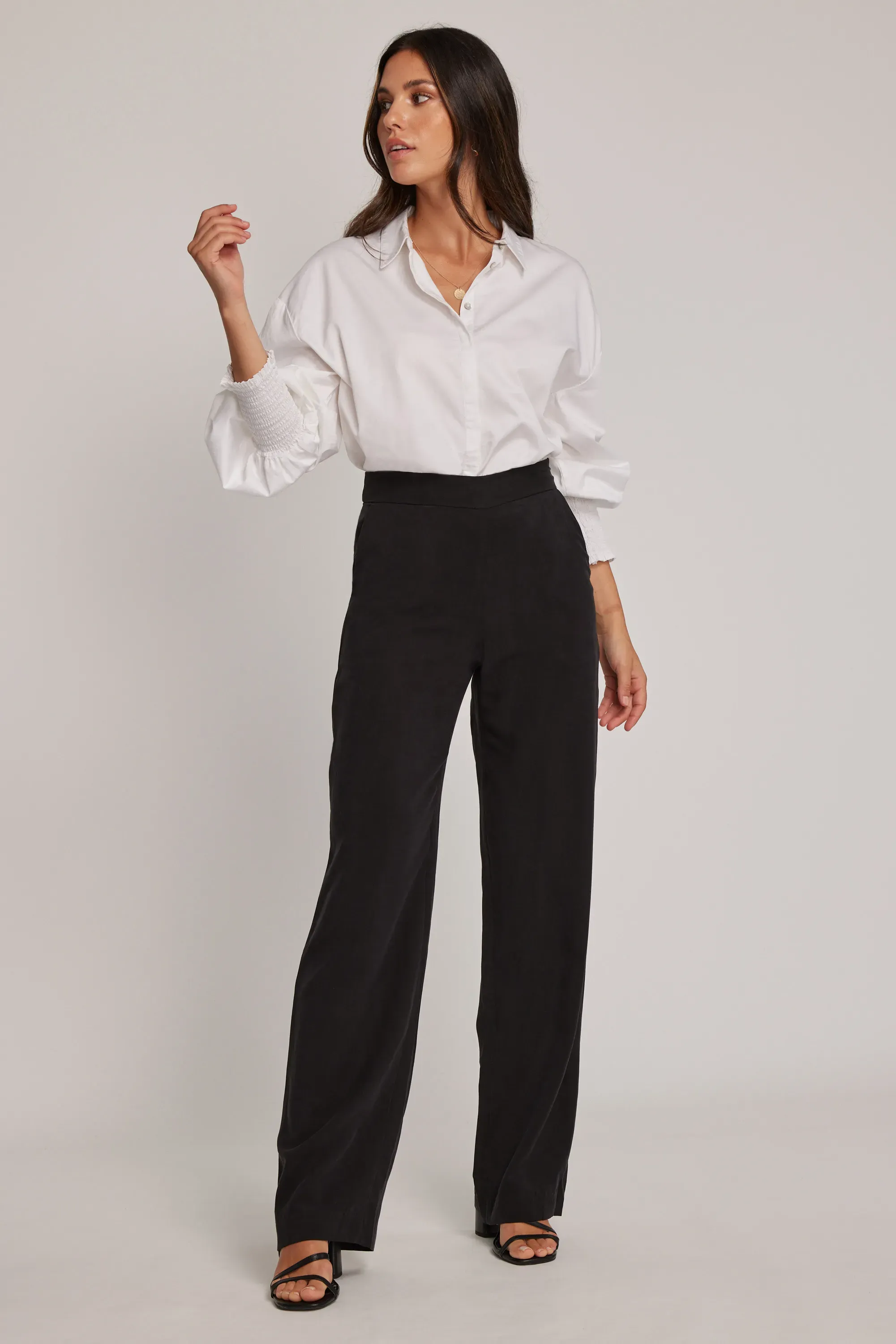 Wide Leg Pants Outfits: The Must-Have Staples for Every Fashionista