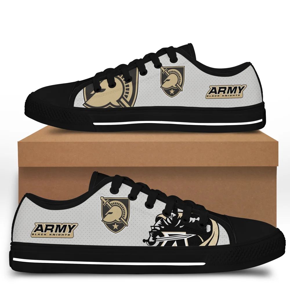 Low Top Canvas Shoes - Your Everyday Essential, Embrace Simplicity Now!