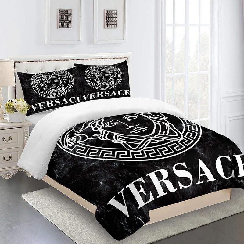 Black medusa versace logo luxury brand high end premium bedding set for bedroom luxury bedspread duvet cover set with pillowcases home decoration Bedding Sets
