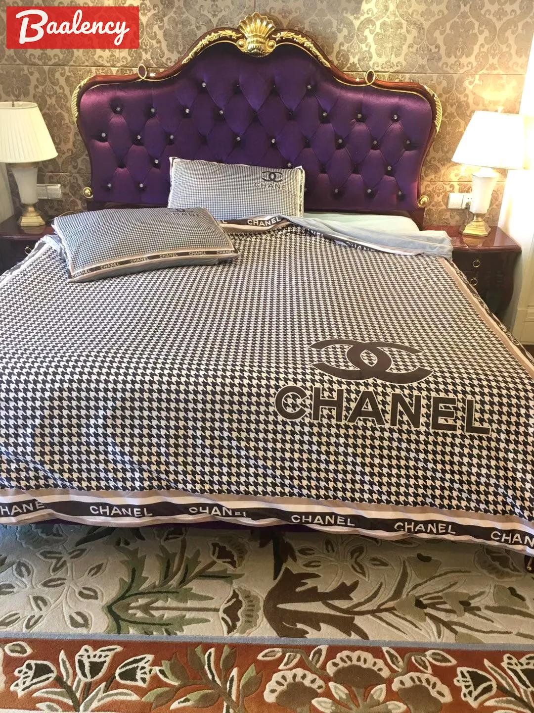 Chanel bedding 3d printed bedding sets hot quilt sets duvet cover luxury brand bedding decor bedroom sets best luxury bed sets gift thankgivings and christmas Bedding Sets