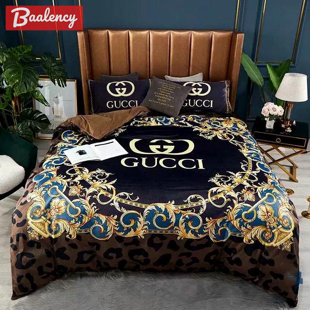 Gucci leopard luxury brand bedding sets bedspread duvet cover set, bedroom decor , thanksgiving decorations for home  best luxury bed sets gift thankgivings and christmas Bedding Sets