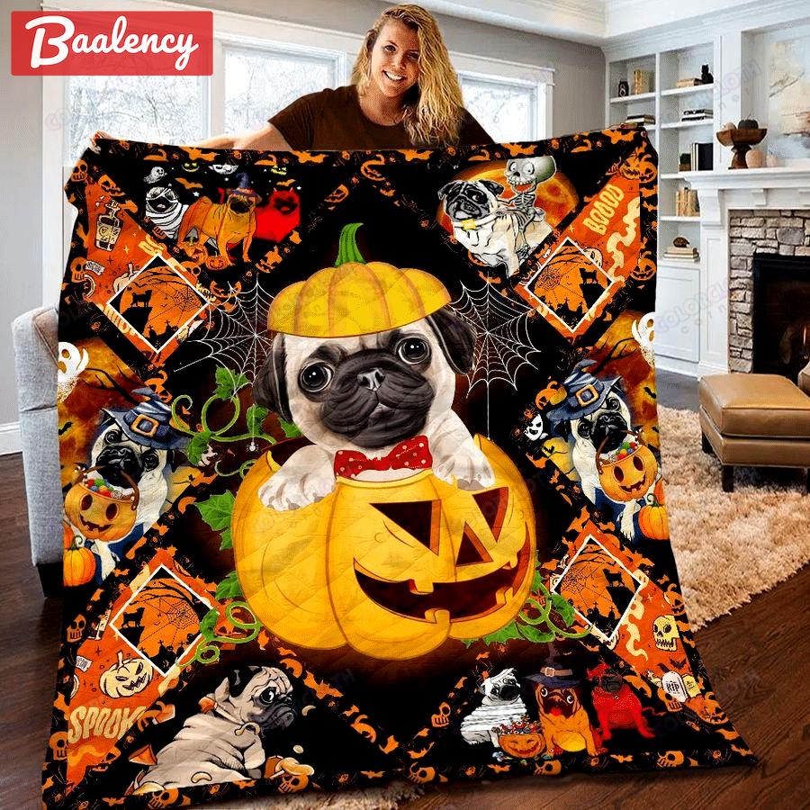 Halloween decorations love pug halloween quilt blanket tv056466 Quilt Blanket