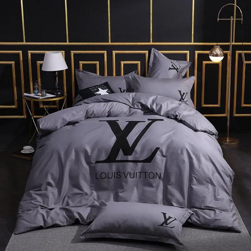 Louis vuitton grey louis vuitton lv logo type 685 Bedding Sets home decor duvet covers hyperbeast Bedroom luxury ideas bed linen sheets blankets bedspread bedclothes premium fashion brand