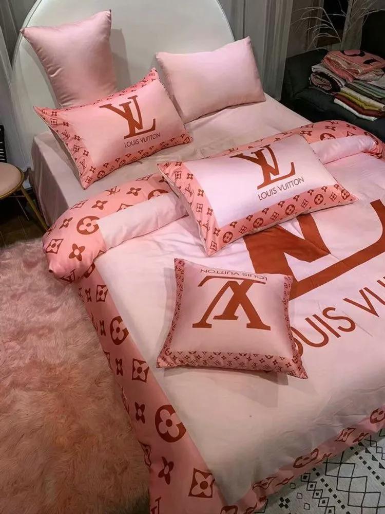 Louis vuitton pinky logo type 1328 Bedding Sets duvet luxury ideas bedclothes blankets bed linen home decor premium fashion brand covers bedspread sheets hyperbeast Bedroom