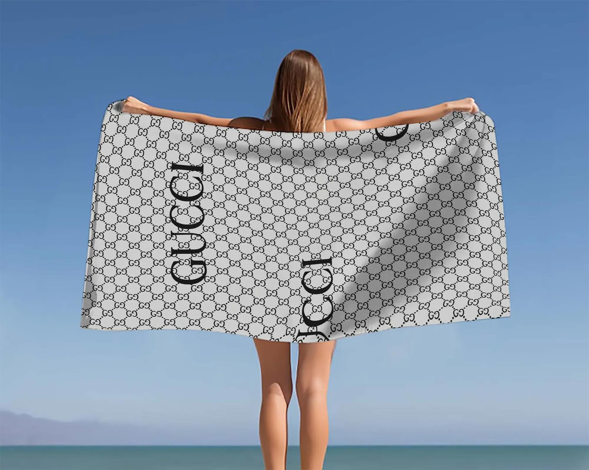 [new] premium gucci beach towel - summer 2025-2026 mrs-ryuj-gc137930