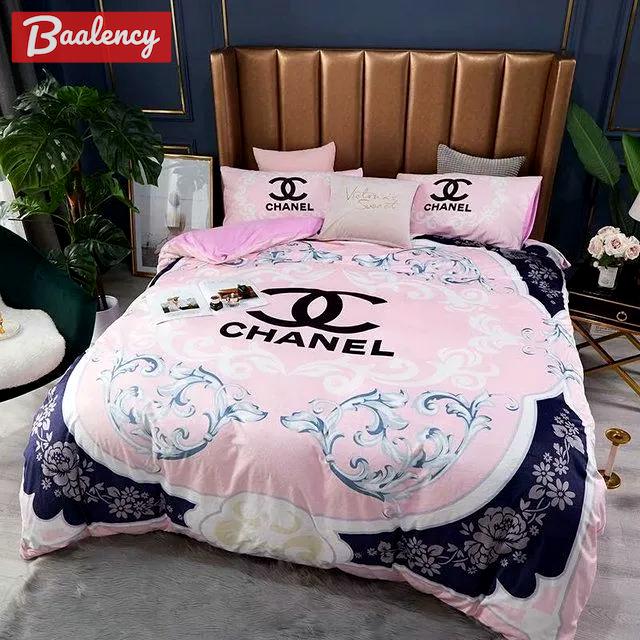 Pink chanel logo cute new luxury fashion brand bedding sets bedspread duvet cover set best luxury bed sets gift thankgivings and christmas Bedding Sets
