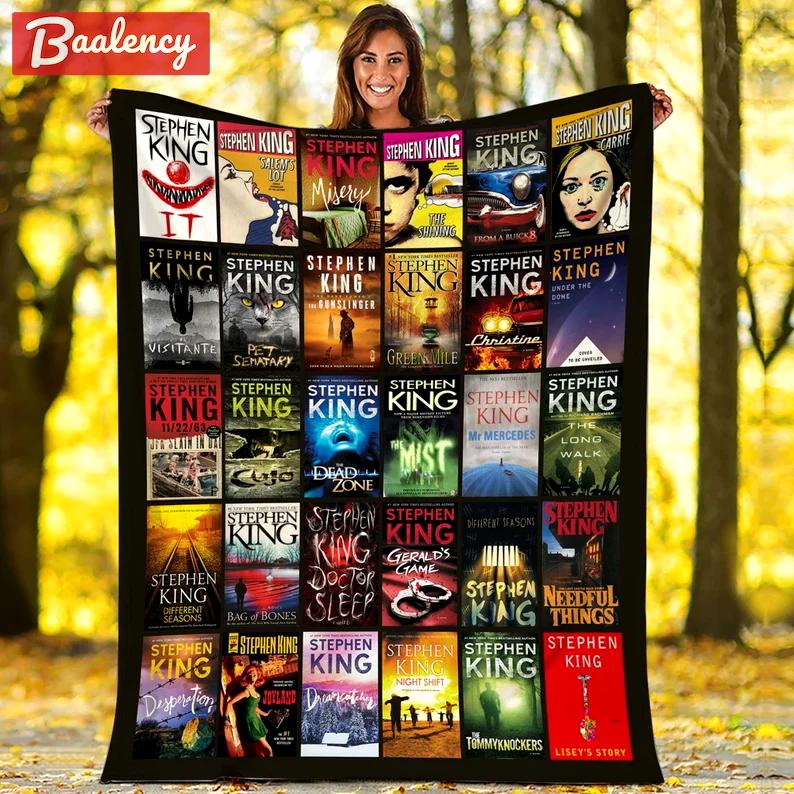 Stephen king blanket, stephen king books blanket, the best stephen king books collection gifts, stephen king fan gifts, christmas gifts Quilt Blanket