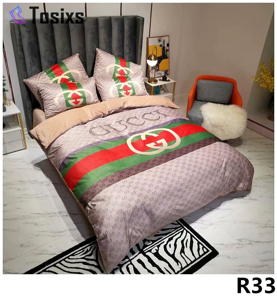 Gucci logo type 1567 Bedding Sets hyperbeast Bedroom bedspread duvet premium fashion brand blankets covers bed linen bedclothes home decor sheets luxury ideas
