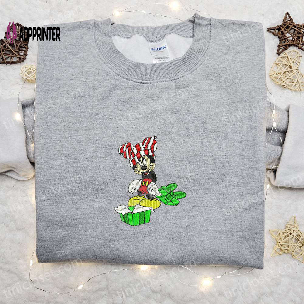Disney mickey christmas hat shirt & characters hoodie: top family gifts Embroidered Shirt