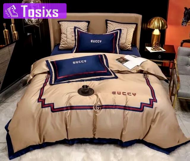 Gucci beige navy luxury brand bedding sets bedspread duvet cover set, bedroom decor , thanksgiving decorations for home best luxury bed sets gift thankgivings and christmas Bedding Sets