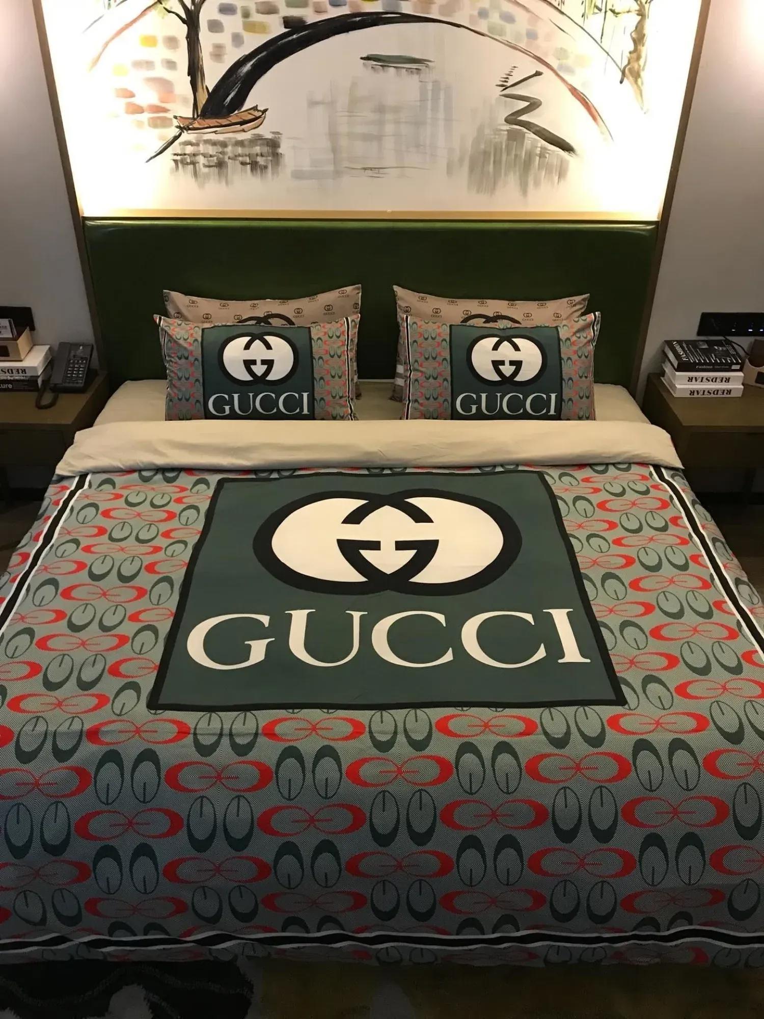 Gucci new luxury brand     Bedding Sets home decor duvet blankets bedspread bedclothes bed linen bedroom idea sheets covers