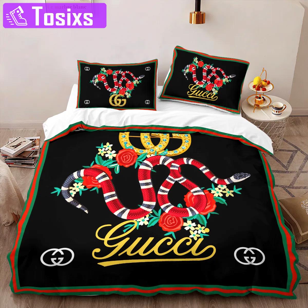 Gucci red snake limited luxury brand high-end bedding sets, bedroom decor , thanksgiving decorations for home best luxury bed sets gift thankgivings and christmas Bedding Sets